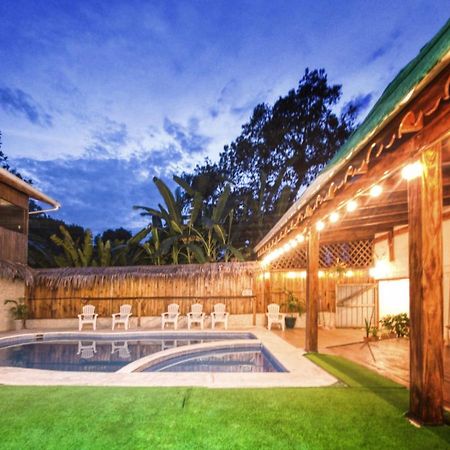 Hotel Liah'S Тортугеро Екстериор снимка