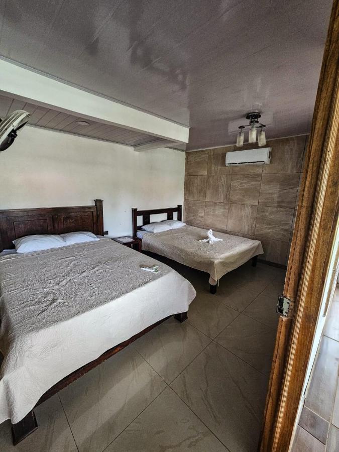 Hotel Liah'S Тортугеро Екстериор снимка