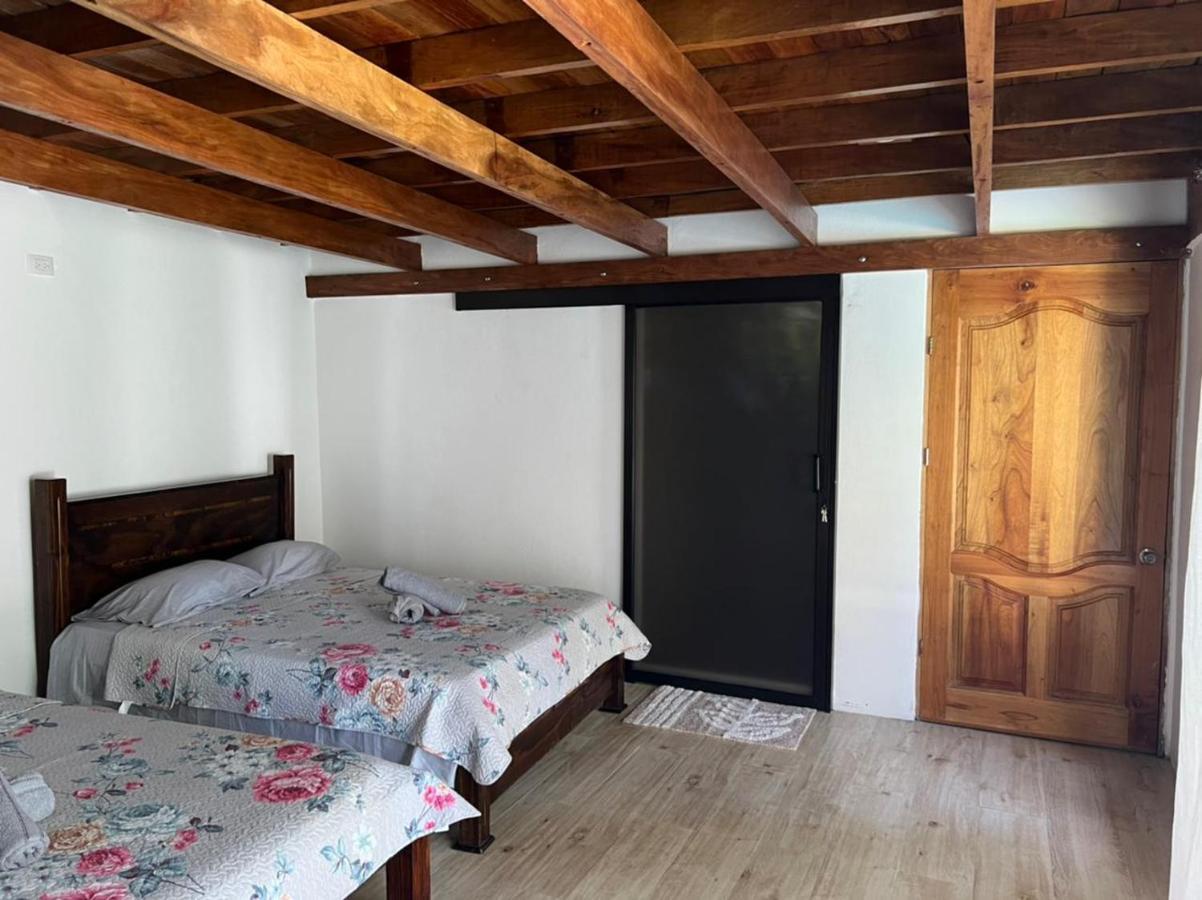 Hotel Liah'S Тортугеро Екстериор снимка